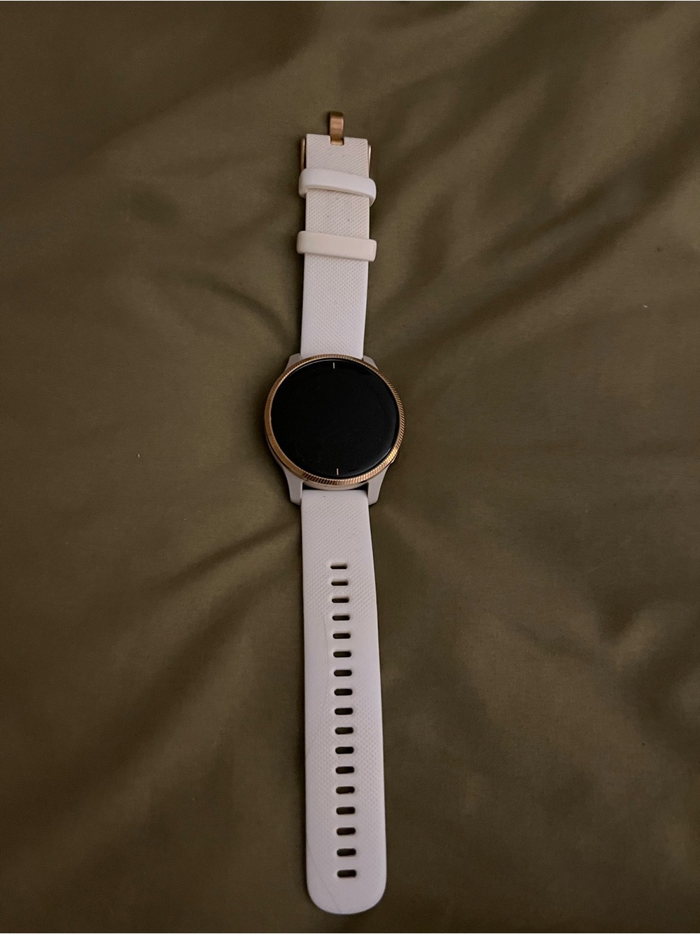 Garmin Venu: White and Rose Gold Smartwatch with With Silicone Band